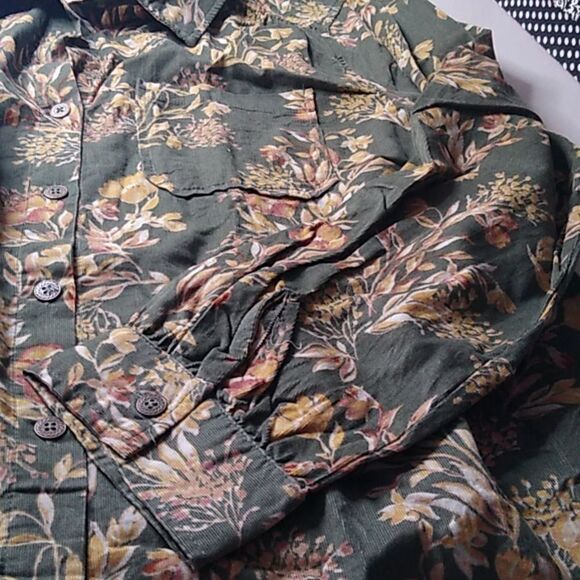 CJ Banks Women's 1X Corduroy Green Floral Button Down Long Sleeve Shirt - Picture 8 of 9